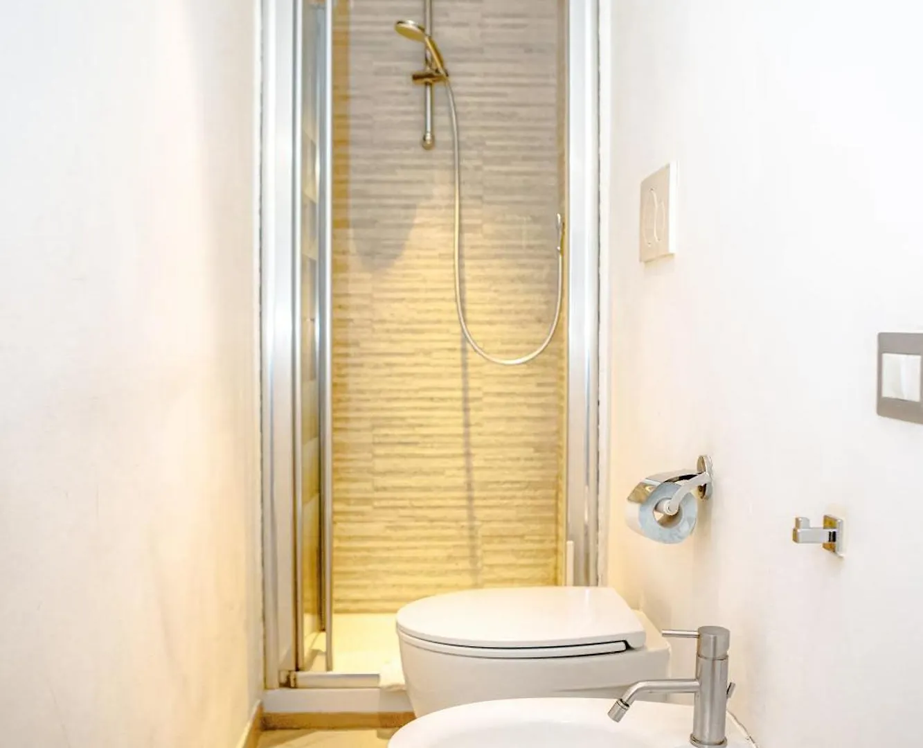 Magikrooms Kandy Roma Daire